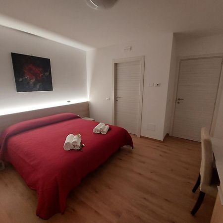 Hotel Locanda Rossa Romans di Varmo Zimmer foto